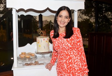 Despedida de soltera de inspiración tropical en honor a Sara María Rivera
