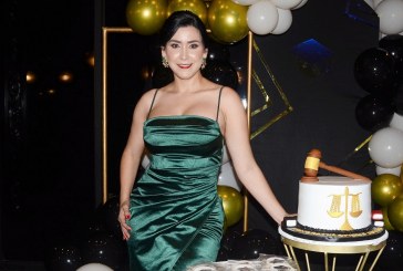 Fiesta de graduación en honor a Julissa Castellanos