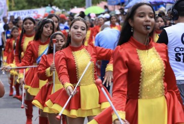 Fervor y civismo en desfile conmemorativos al 202 Aniversario de Independencia Patria