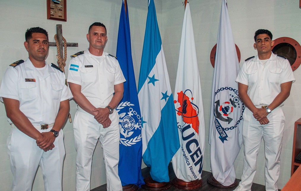 Estudiantes de Gestión Portuaria y Transporte Marítimo de UCENM realizan defensa profesional