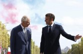 El rey Carlos III inicia su primera visita de Estado a Francia donde fue recibido por Macron
