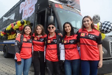 La seniors entrance 2024 de la Escuela Good Seed