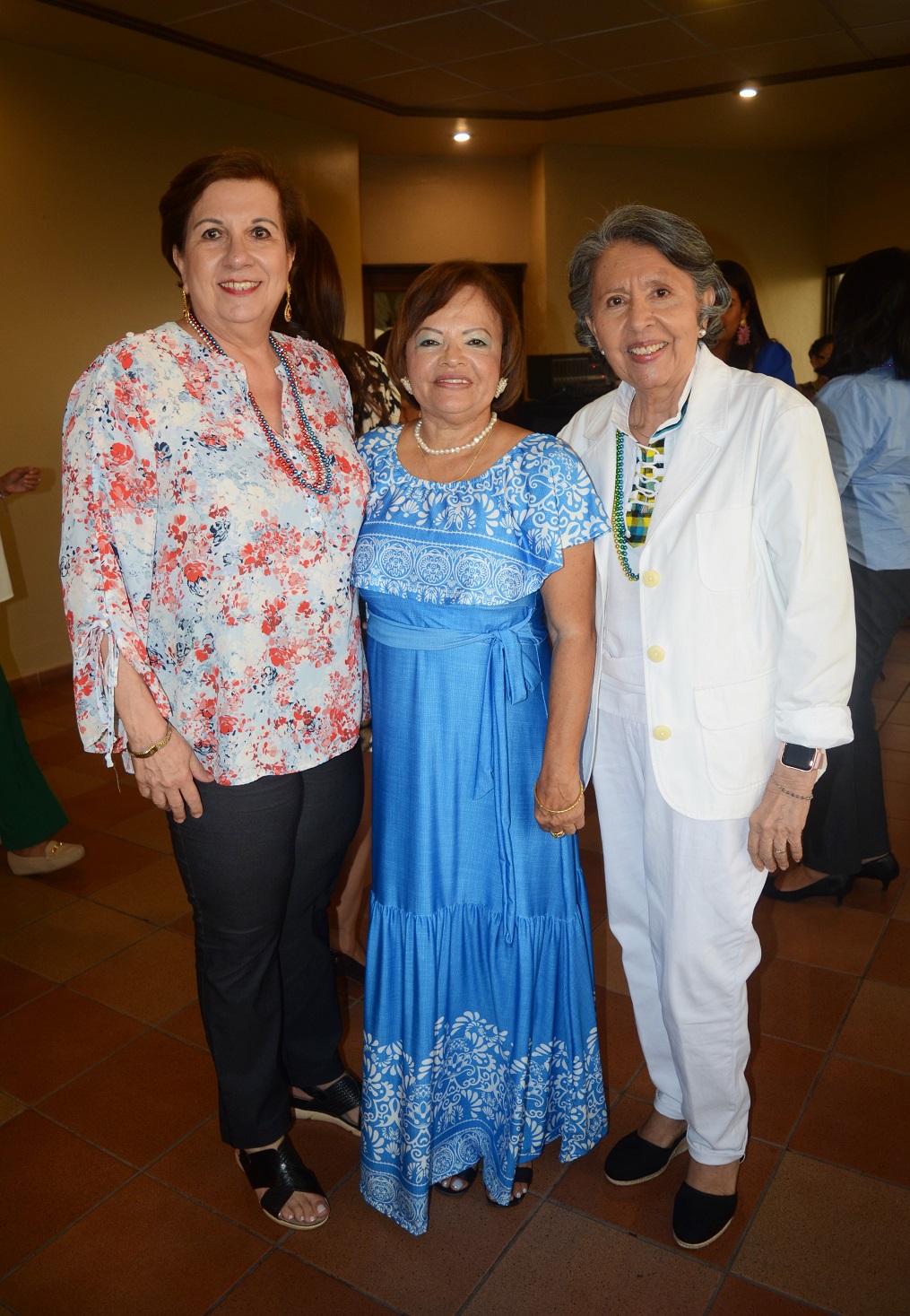 Té mensual de Club Internacional de Mujeres