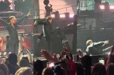 Luis Miguel sufre aparatosa caída en pleno show en la Arena Ciudad de México