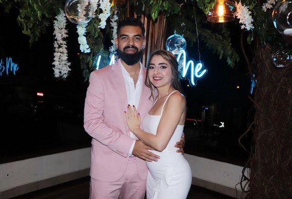 Celebran su boda civil Karime Canahuti y Kirt Merren