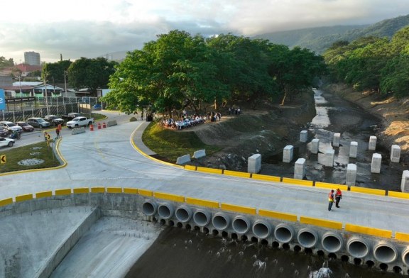 Habilitado paso vehicular por vado Juan Lindo en San Pedro Sula