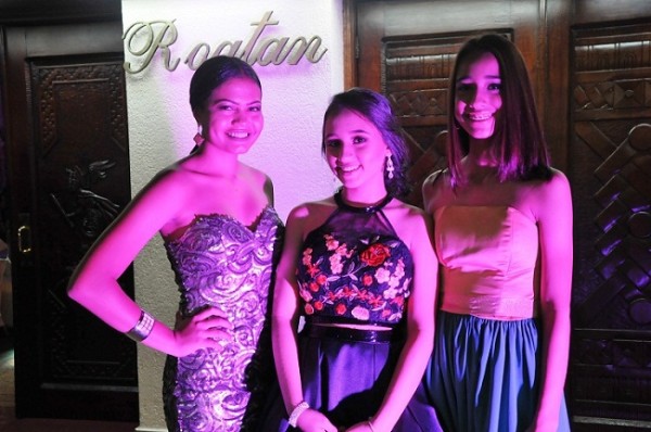 Angella Falck, Genesis Recarte y Mariafernanda Pineda.