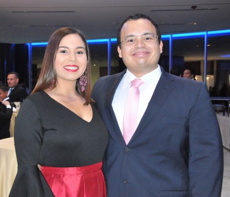 Gabriela y Leonardo del Cid.