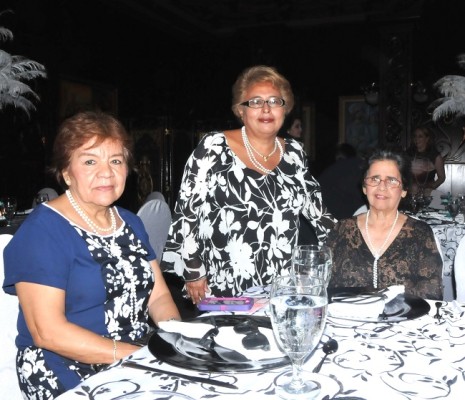 Aracely Melgar, Carlota Cerrato y Zoila Reynaud