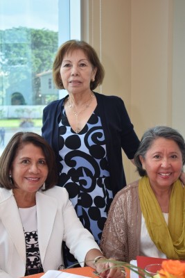 Aura Gattling, Vilma Karow y Sonia de Reyes.