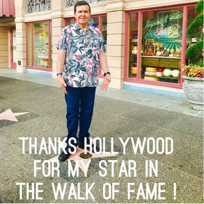 El Chef Hernando Moreno en Los Angeles, California, con su Estrella en el Camino de la Fama...muy agradecido