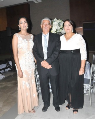 Elisa Mendoza, Alfredo Mendoza y Ana de Mendoza