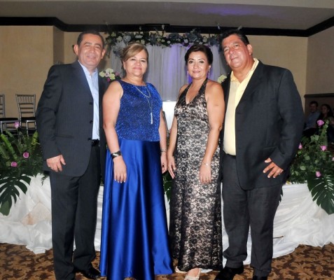 Gustavo Torre, Gladys de Torre, Eda Bonilla y Pompilio Andino