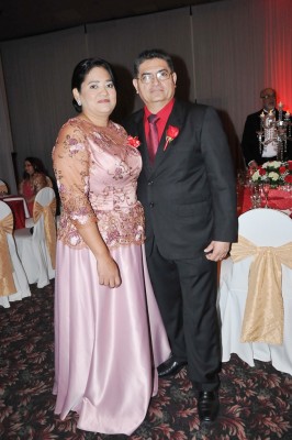 Los padres de la novia, Suyapa de Rocha y Enrique Rocha