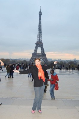 Norma Leticia Leiva de Santos en Paris