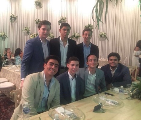 Rodrigo Reyes, Sebastian Cardona, Adrian Hawit, Roberto Garcia, Fernando Canahuati, Irving Gamoneda y Pedro Larach