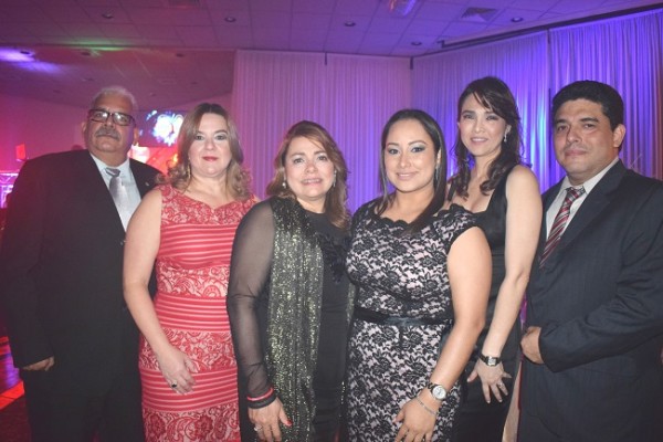 Carlos Restrepo, Norma de Restrepo, Sandra Pineda, Cinthia Serrano, Wendy Valenzuela y Virgilio Moncada