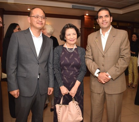 Antonio Liu, Nancy Chien y Sergio Guevara