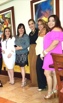 Blanca Rosa, Marlyn, Lilian, Karina y Dina