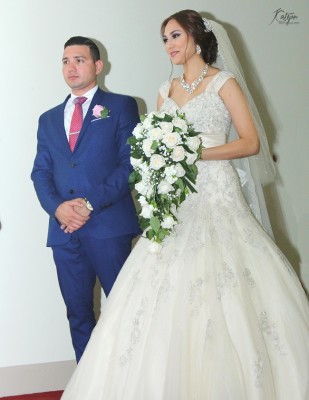 Jorge Coello y Zabdy Pineda durante la ceremonia de bodas