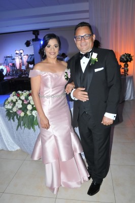 Los padres de la novia, Bertha Lidia Soto y Paulino Matute