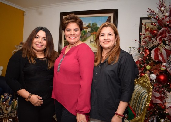 Mayra Castro, Yanina Romero y Blanca Rosa Baca.