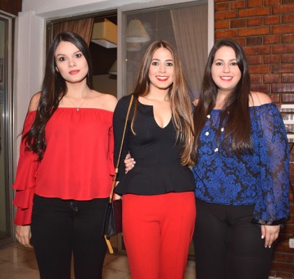 Natalia, Fernanda y Helena Carrillo.