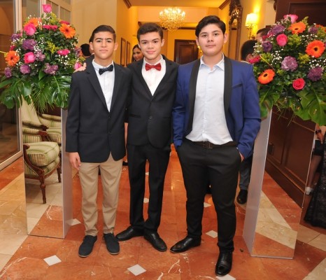 Oscar Reyes, Cristopher Tomas y Miguel Moncayo