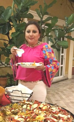 Mirna, disfrutando de las delicias gastronímicas de la temporada