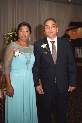 Los padres del novio, Andrea Isabel Aguilar y José Noé Rivera