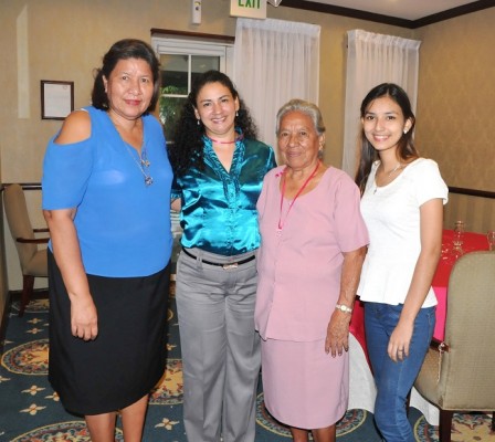 Martha López, Suyapa Santos, Mercedes Martínez y Tatiana López