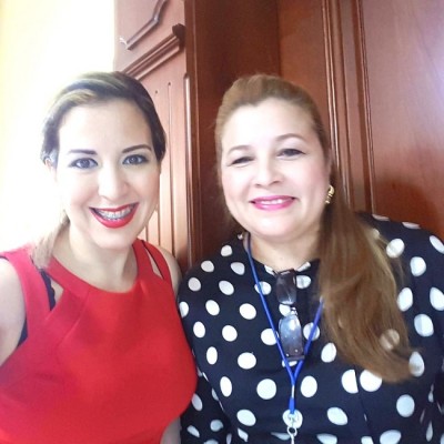 Mayra Castro con Alejandra Fernando...Mayra esta de cumple