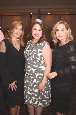 Sussy Panting, Gaby Segura y Doris Barrosse