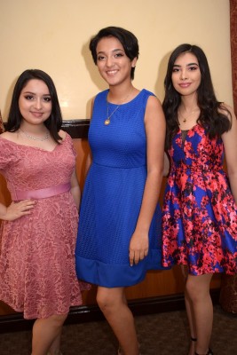 Ariana Rivera, Hildred Pineda y Jennifer Fuentes