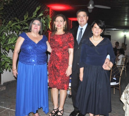 Carla Vásquez, Lisa Fiszman, Enrique Chinchilla y Reina Irene Mejía