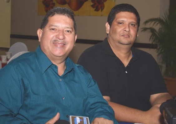 Carlos Carbajal y Carlos Jr.