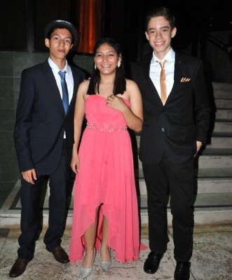 Gabriel Rubio, Stephany Gallo y William Castillo