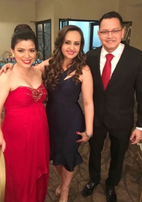 Grace Gutiérrez, Gisela Maldonado y Reynaldo Maldonado
