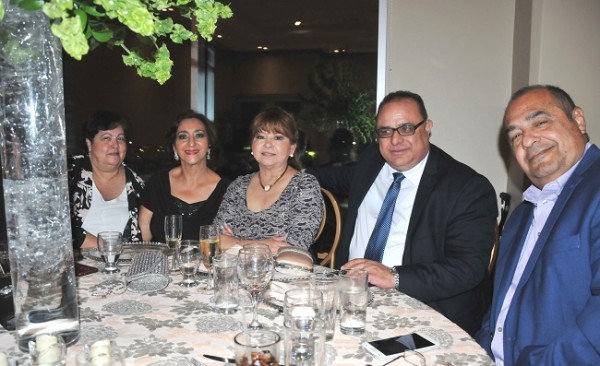 Josefa Baciná, Marina Rápalo, Aracely Gonzáles, Arnaldo Gonzáles y Marco Tomé