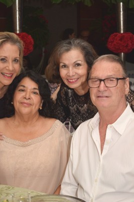Lamberto Zornitta, Sandra Fasquelle, Melanie Fasquelle y Estela Bueso