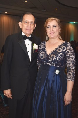 Los padres de la novia Diego y Martha Zerón