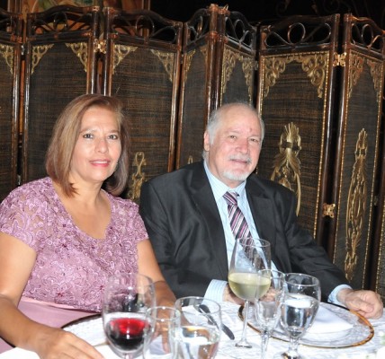 Martha de Matamoros y Daniel Matamoros Batson