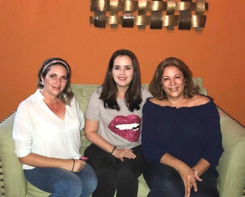 Paty Matute con sus amigas Erika Valladares y Vicky Bendek