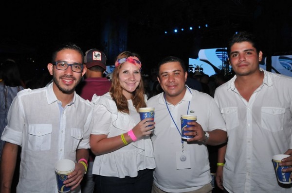 Rodrigo Medina, Dania Ferrera, Juan Carlos Medina y Erick Urrutia