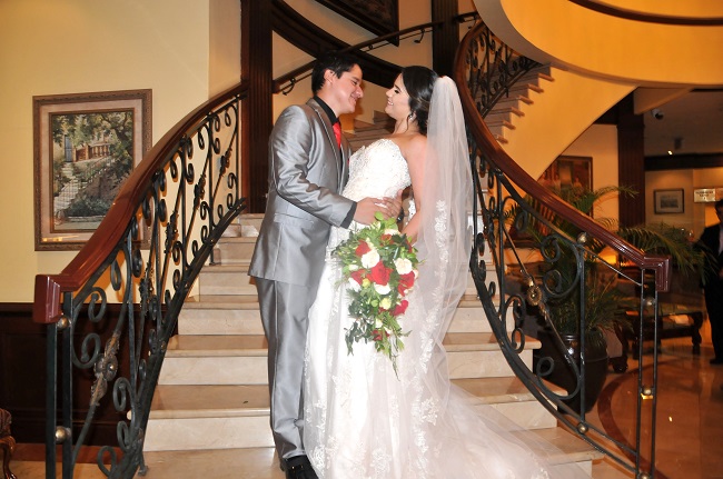 La boda de Jasmine y Benjamin…El “Sí, quiero” de un amor de la infancia