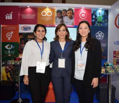 Guiliana Faraj, Diana Faraj de Larach y Mirella Larach.