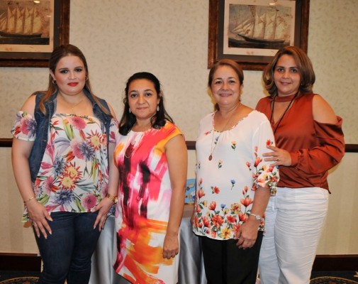 Fanny Rodríguez, Francis López, Alba Luz de Bueso y Ángela Barahona