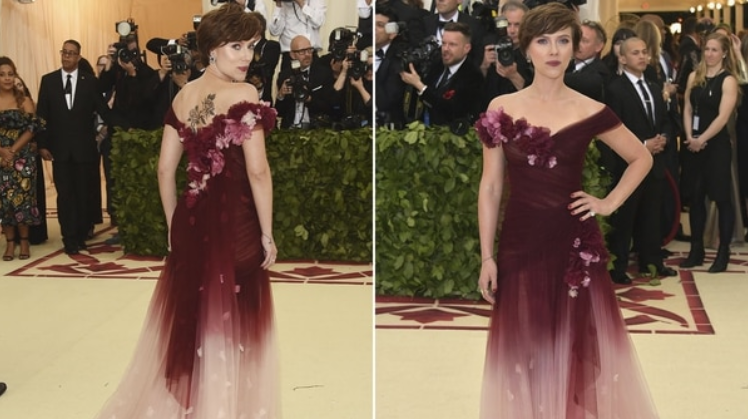 Polémica por el vestido que lució Scarlett Johansson en la gala del MET