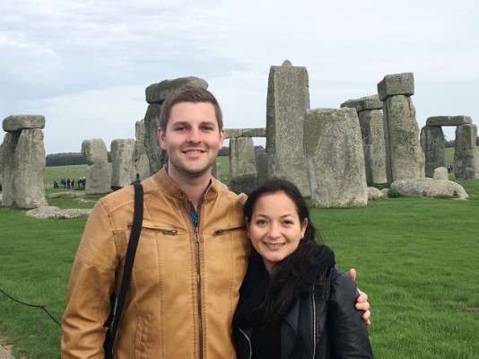 Por esas coincidencias del destino, Heather y André se conocieron en Gales durante un picnic brindado en la semana para estudiantes internacionales de la universidad...¡el flechazo fue espontáneo!