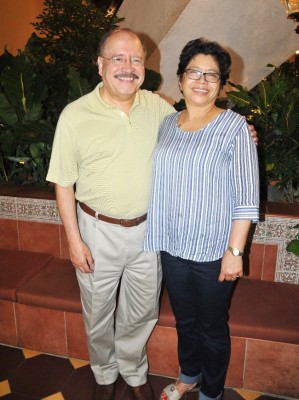 Hugo Noe Pino y su esposa Vivian Bustamante de Pino, su compañera durante 40 años